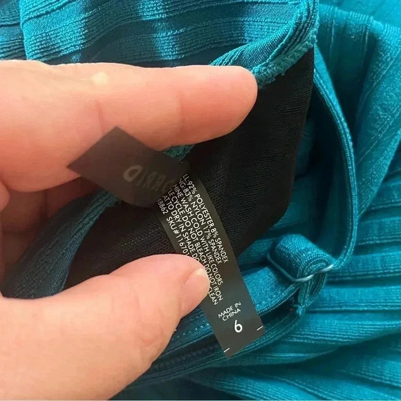 Torrid Womens Plus Size Blue Wireless Shadow Stripe One‎ Piece Swimsuit 6X - Picture 8 of 9